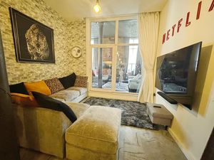 Sitting Area- click for photo gallery